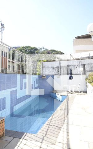 Casa de condomínio à venda com 250m², 4 quartos e 2 vagasÁrea comum - Piscina