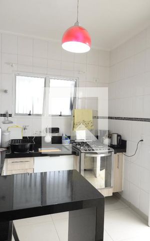 Casa de condomínio à venda com 250m², 4 quartos e 2 vagasCozinha