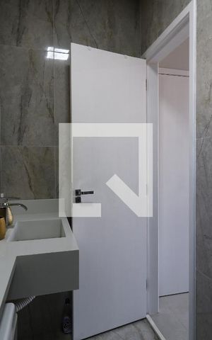 Apartamento à venda com 104m², 2 quartos e 2 vagasBanheiro da Suíte 2