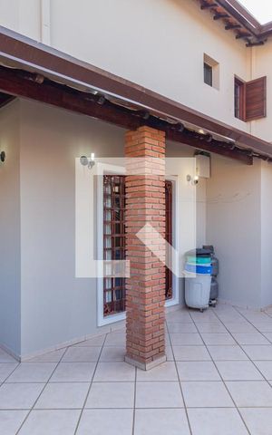 Casa à venda com 320m², 4 quartos e 6 vagasQuintal
