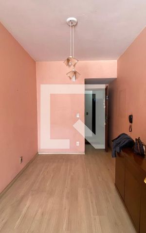 Apartamento à venda com 58m², 2 quartos e 1 vagaSala