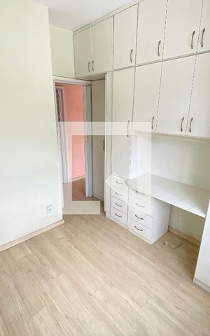 Apartamento à venda com 58m², 2 quartos e 1 vagaQuarto 2