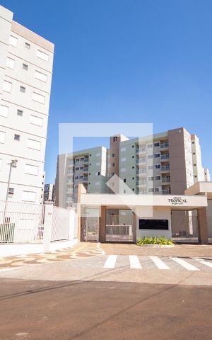 Apartamento para alugar com 59m², 2 quartos e 1 vagaFachada do condomínio