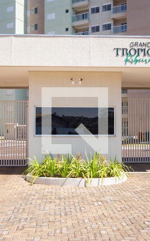 Apartamento para alugar com 59m², 2 quartos e 1 vagaFachada e portaria