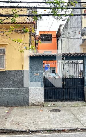 Casa à venda com 60m², 2 quartos e 1 vagaFachada + plaquinha