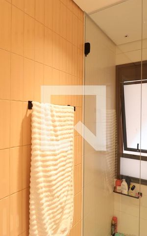 Apartamento à venda com 90m², 2 quartos e 2 vagasBanheiro da Suíte 2