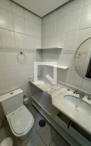 Apartamento para alugar com 55m², 2 quartos e 1 vaga Apartamento para alugar com 55m², 2 quartos e 1 vagaBanheiro