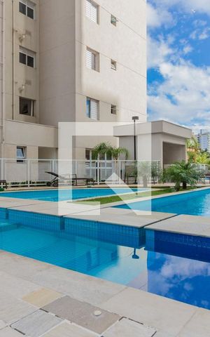 Apartamento à venda com 84m², 3 quartos e 2 vagas Apartamento à venda com 84m², 3 quartos e 2 vagasÁrea comum - Piscina
