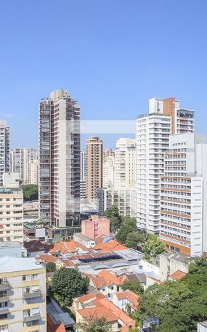 Apartamento à venda com 29m², 1 quarto e sem vaga Apartamento à venda com 29m², 1 quarto e sem vagaVista da Sacada