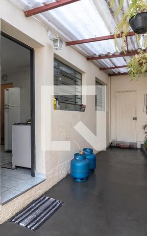 Casa à venda com 90m², 2 quartos e sem vagaCorredor Lateral