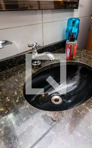 Casa à venda com 90m², 2 quartos e sem vagaBanheiro