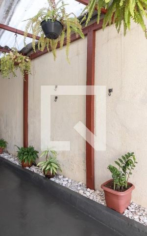 Casa à venda com 90m², 2 quartos e sem vagaCorredor Lateral