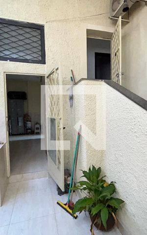 Casa à venda com 217m², 3 quartos e sem vagaÁrea comum
