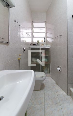 Apartamento à venda com 100m², 3 quartos e sem vaga Apartamento à venda com 100m², 3 quartos e sem vagaBanheiro