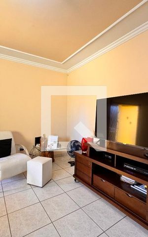 Casa à venda com 195m², 3 quartos e 7 vagas Casa à venda com 195m², 3 quartos e 7 vagassala