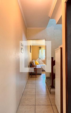 Casa à venda com 195m², 3 quartos e 7 vagas Casa à venda com 195m², 3 quartos e 7 vagasCorredor