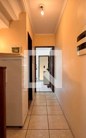 Casa à venda com 195m², 3 quartos e 7 vagas Casa à venda com 195m², 3 quartos e 7 vagasCorredor