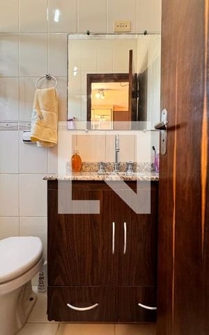 Casa à venda com 195m², 3 quartos e 7 vagas Casa à venda com 195m², 3 quartos e 7 vagasBanheiro da Suíte 3