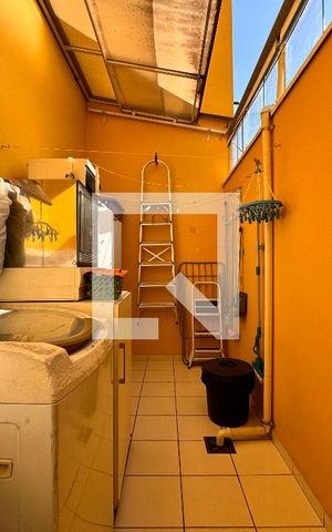 Casa à venda com 195m², 3 quartos e 7 vagas Casa à venda com 195m², 3 quartos e 7 vagasLavanderia