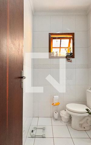 Casa à venda com 195m², 3 quartos e 7 vagas Casa à venda com 195m², 3 quartos e 7 vagasLavabo