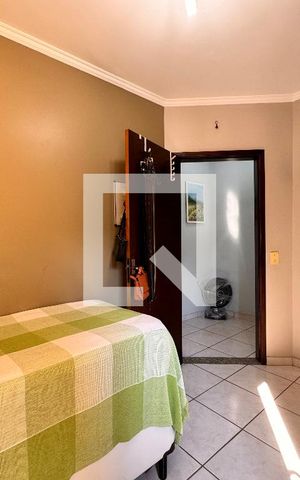 Casa à venda com 195m², 3 quartos e 7 vagas Casa à venda com 195m², 3 quartos e 7 vagasSuite 2