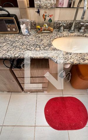 Casa à venda com 195m², 3 quartos e 7 vagas Casa à venda com 195m², 3 quartos e 7 vagasBanheiro da Suíte 1