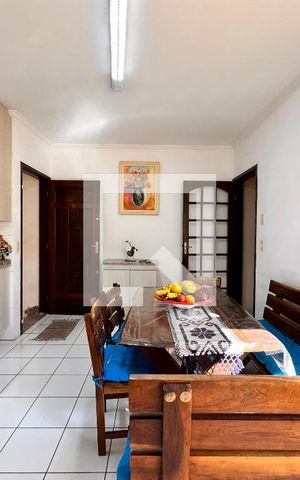 Casa à venda com 195m², 3 quartos e 7 vagas Casa à venda com 195m², 3 quartos e 7 vagasCozinha