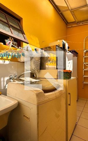 Casa à venda com 195m², 3 quartos e 7 vagas Casa à venda com 195m², 3 quartos e 7 vagasLavanderia