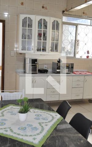 Casa à venda com 227m², 3 quartos e 1 vagaCozinha