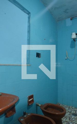 Apartamento para alugar com 100m², 2 quartos e sem vagaBanheiro
