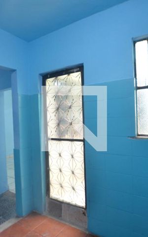 Apartamento para alugar com 100m², 2 quartos e sem vagaCozinha e Área de Serviço