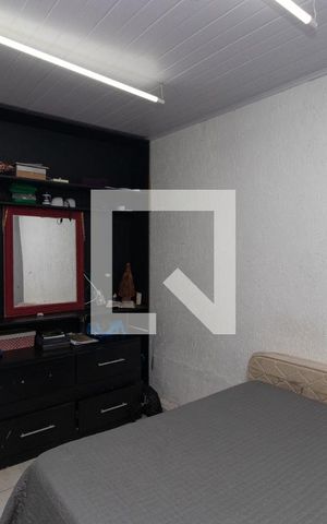 Casa à venda com 150m², 4 quartos e sem vaga Casa à venda com 150m², 4 quartos e sem vagaQuarto 4