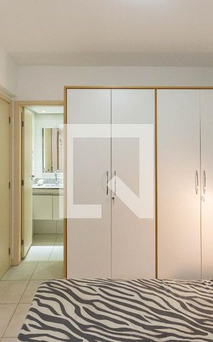 Apartamento para alugar com 80m², 3 quartos e 1 vagaSuíte