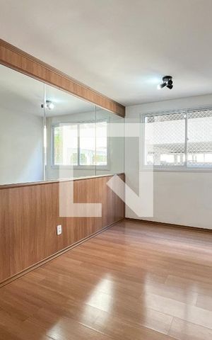 Apartamento para alugar com 43m², 2 quartos e 1 vaga Apartamento para alugar com 43m², 2 quartos e 1 vagaSala