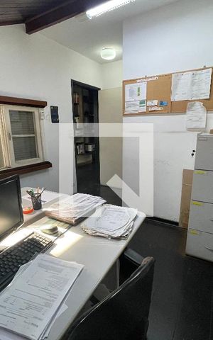 Casa à venda com 295m², 4 quartos e 4 vagas Casa à venda com 295m², 4 quartos e 4 vagasquarto 4