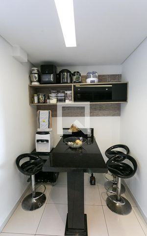 Apartamento à venda com 130m², 3 quartos e 4 vagas Apartamento à venda com 130m², 3 quartos e 4 vagasCozinha