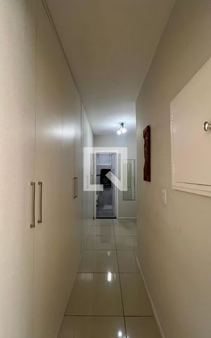 Apartamento à venda com 73m², 2 quartos e 1 vaga Apartamento à venda com 73m², 2 quartos e 1 vagaCorr