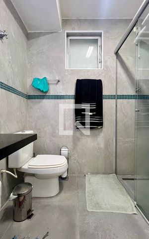Apartamento à venda com 73m², 2 quartos e 1 vaga Apartamento à venda com 73m², 2 quartos e 1 vagaBanheiro