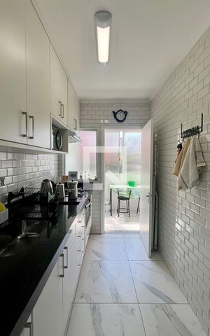 Apartamento à venda com 73m², 2 quartos e 1 vaga Apartamento à venda com 73m², 2 quartos e 1 vagaCozinha