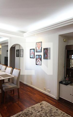 Apartamento para alugar com 74m², 2 quartos e 1 vagaSala 
