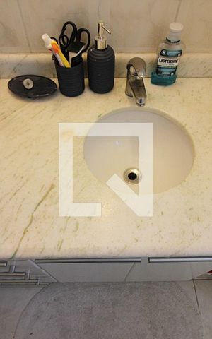 Apartamento para alugar com 74m², 2 quartos e 1 vagaBanheiro Social