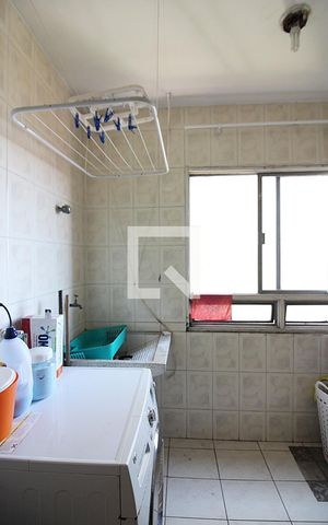Apartamento para alugar com 74m², 2 quartos e 1 vagaÁrea de Serviço