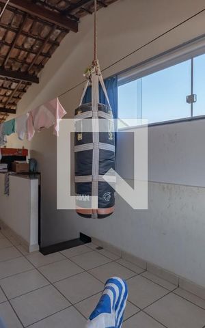 Casa à venda com 200m², 3 quartos e 2 vagas Casa à venda com 200m², 3 quartos e 2 vagasEscritório