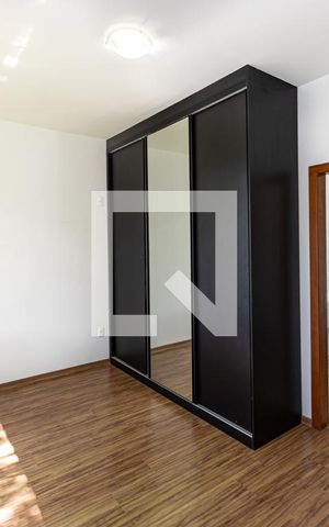 Casa de condomínio à venda com 240m², 3 quartos e 2 vagas Casa de condomínio à venda com 240m², 3 quartos e 2 vagasSuíte