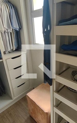 Apartamento à venda com 124m², 2 quartos e 3 vagas Apartamento à venda com 124m², 2 quartos e 3 vagasCloset da suíte 1