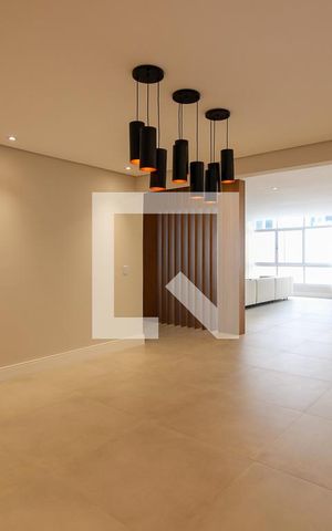 Apartamento à venda com 243m², 3 quartos e 2 vagas Apartamento à venda com 243m², 3 quartos e 2 vagasSala