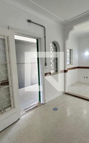 Casa à venda com 290m², 7 quartos e 8 vagas Casa à venda com 290m², 7 quartos e 8 vagasSala