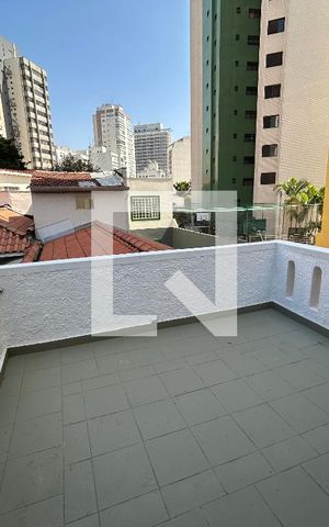 Casa à venda com 290m², 7 quartos e 8 vagas Casa à venda com 290m², 7 quartos e 8 vagasVaranda do quarto 1