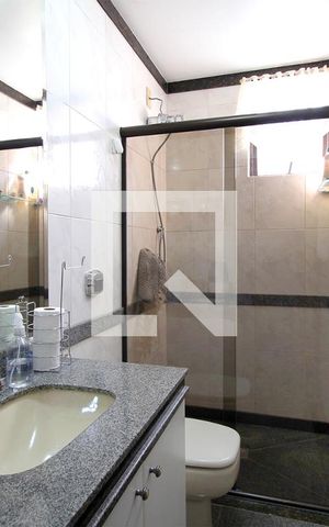 Apartamento à venda com 123m², 4 quartos e 2 vagasBanheiro