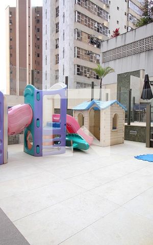 Apartamento à venda com 123m², 4 quartos e 2 vagasÁrea comum - Playground